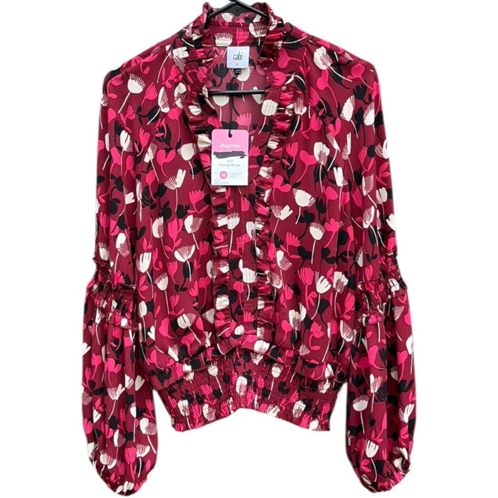 NWT CAbi Corsage Top Size Medium